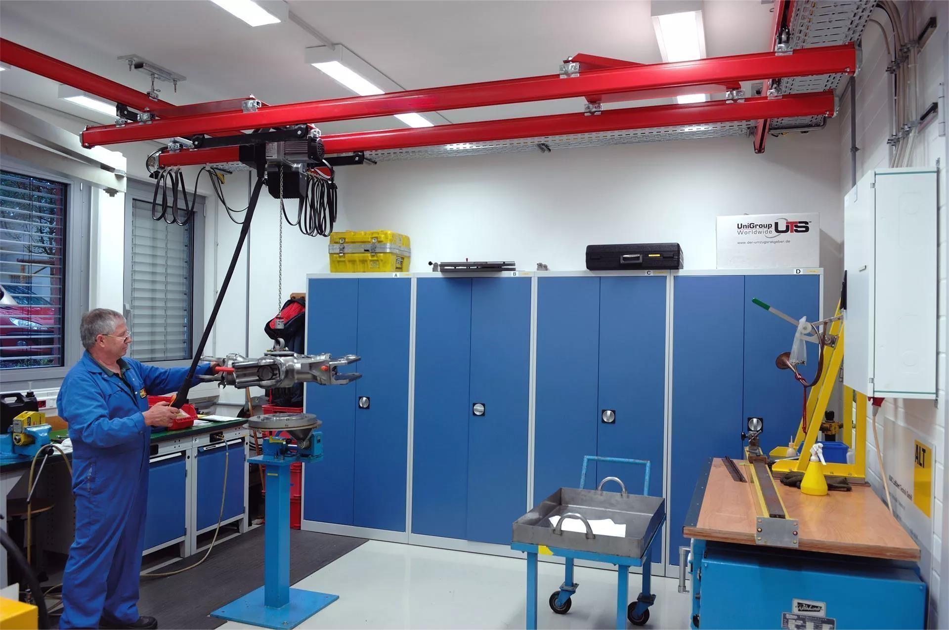 KBKF铝轨轻型起重机在洁净室的应用