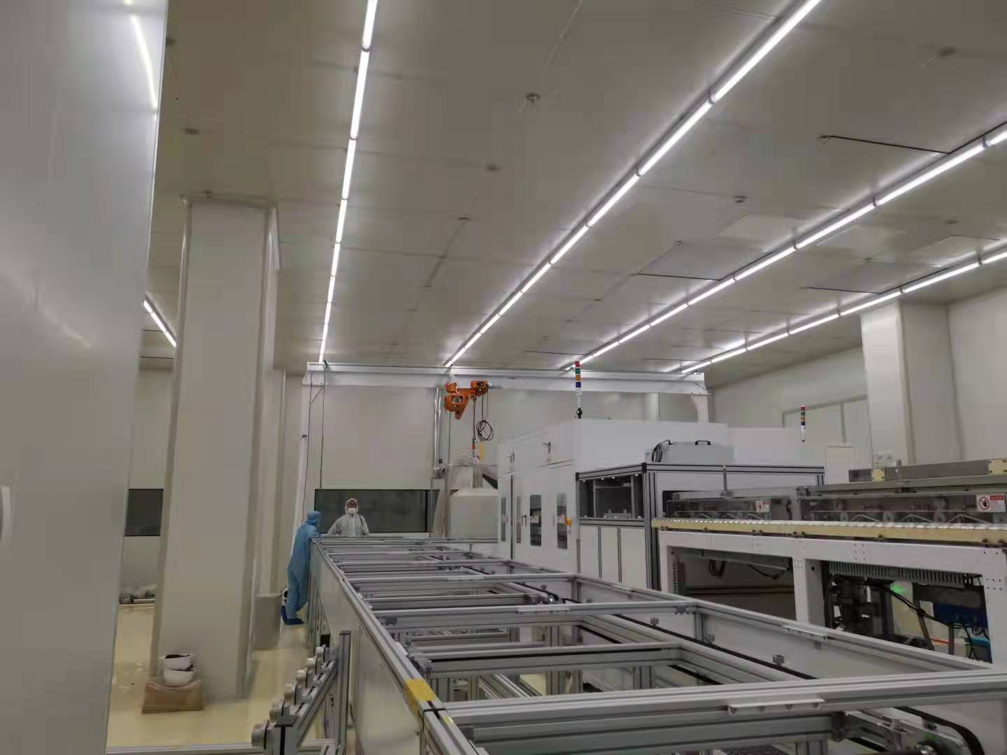 洁净起重机.jpg 洁净起重机.jpg